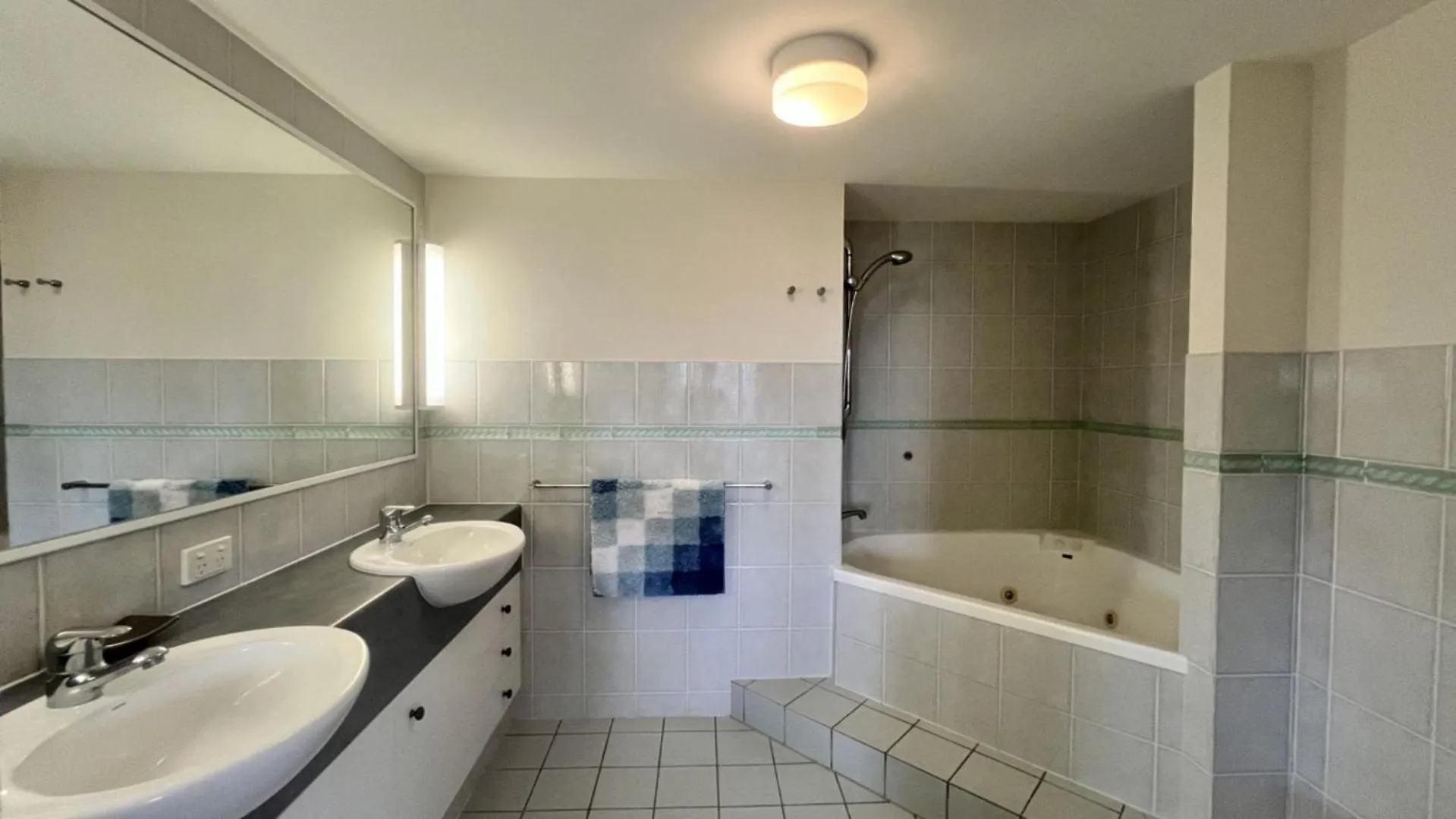 Shelley Point Apartments Unit 8 Caloundra